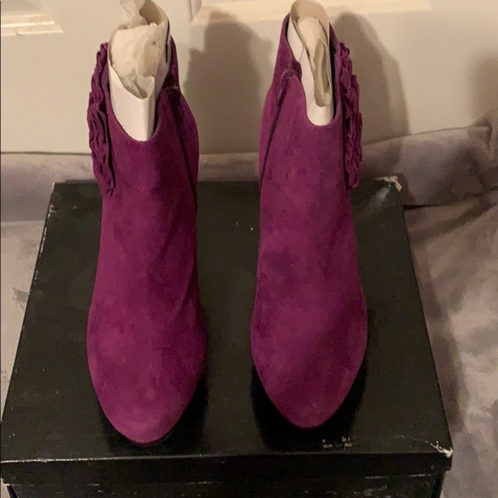 Boots - Picture 3 of 3